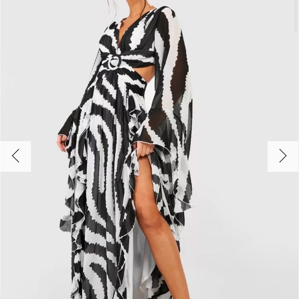 BOOHOO ANIMAL CHIFFON PRINT CUT OUT MAXI DRESS